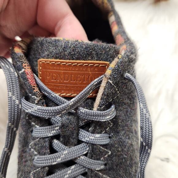 Pendleton Size 7 Grey Wool Women's Athletic Shoes - Picture 12 of 12